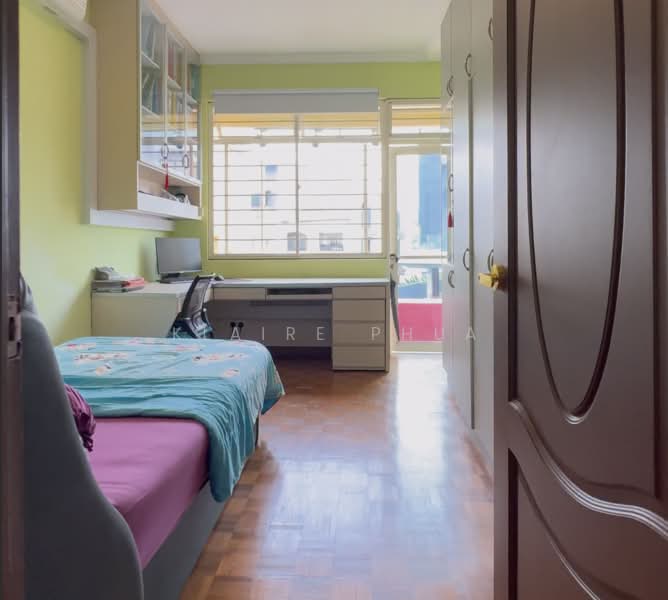 SUNRISE WAY | SUNRISE VILLA | SUNRISE DRIVE | SUNRISE LANE | YIO CHU KANG LANDED | SUNRISE CLOSE, , 4 Bedrooms, 2,800 sqft, Terraced House For Sale, by Klaire Phua, 500236385 - Bedroom - PropertyGuru.com.sg