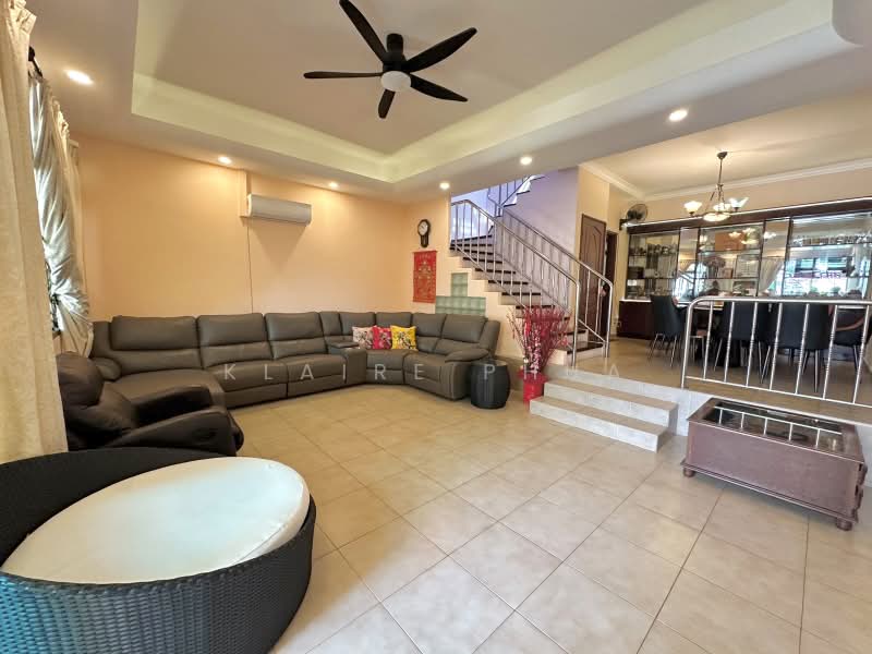 SUNRISE WAY | SUNRISE VILLA | SUNRISE DRIVE | SUNRISE LANE | YIO CHU KANG LANDED | SUNRISE CLOSE, , 4 Bedrooms, 2,800 sqft, Terraced House For Sale, by Klaire Phua, 500236385 - Living Room - PropertyGuru.com.sg