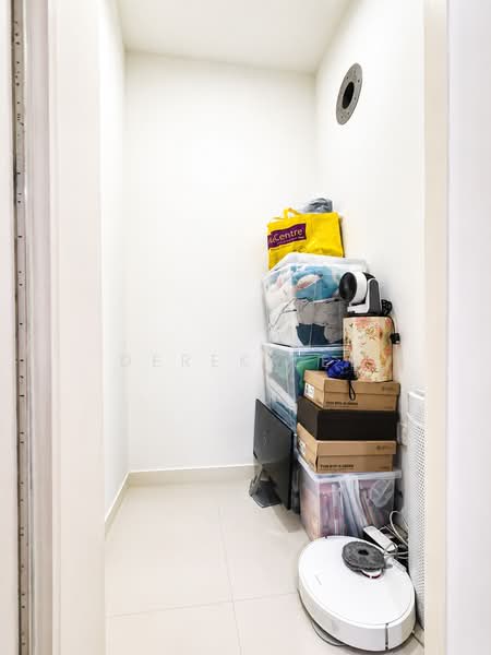 Smart Suites, 302 Sims Avenue, 1 Bedroom, 452 sqft, Condominium For Rent, by Derek Lee, 500236388 - Interior - PropertyGuru.com.sg