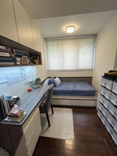 The Promenade @ Pelikat, 183 Jalan Pelikat, 3 Bedrooms, 1,389 sqft, Condominium For Sale, by May Tan, 500236390 - Bedroom - PropertyGuru.com.sg