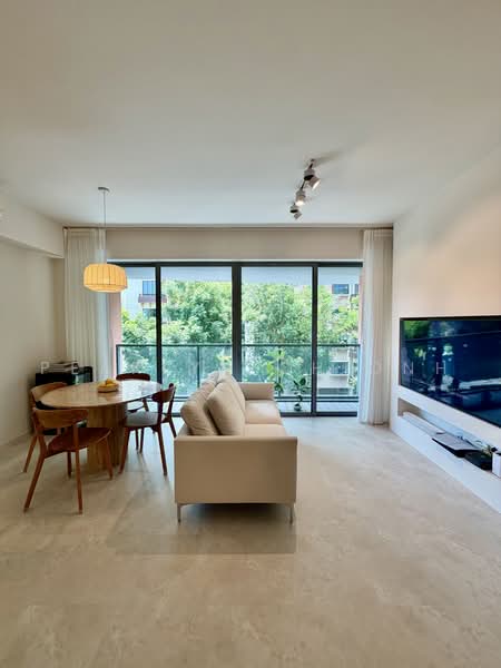 Double Bay Residences, 17C Simei Street 4, Pasir Ris / Tampines, 2 Bedrooms, 926 sqft, Condominium For Sale, by Pearlyn Chionh, 500236409 - Living Room - PropertyGuru.com.sg