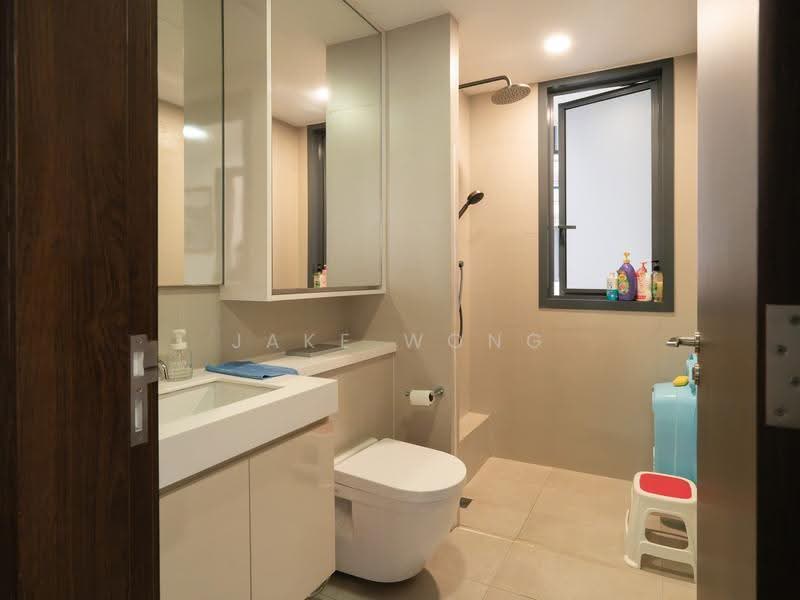 Signature At Yishun, 29 Yishun Street 51, Sembawang / Yishun, 3 Bedrooms, 1,098 sqft, Condominium For Sale, by Jake Wong, 500236418 - Bathroom - PropertyGuru.com.sg