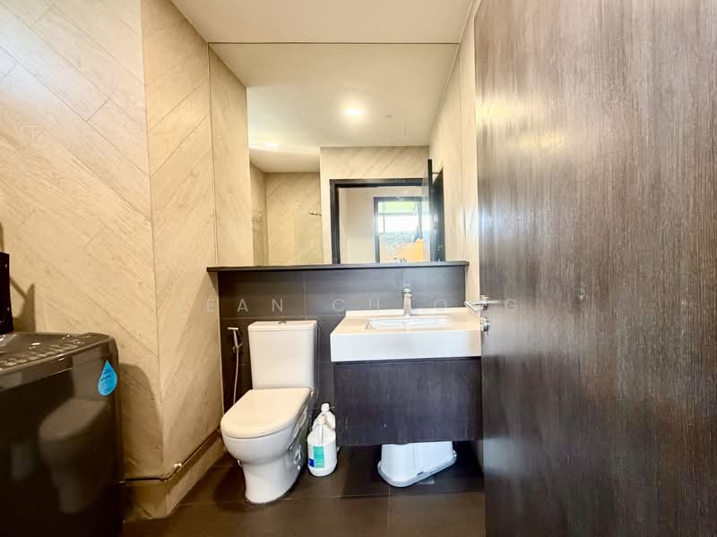 The Orient, 251 Pasir Panjang Road, 3 Bedrooms, 1,141 sqft, Condominium For Rent, by Lean Cheong, 500236419 - Bathroom - PropertyGuru.com.sg