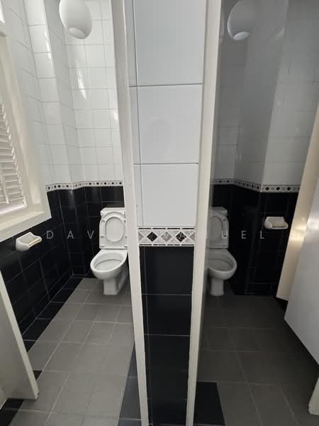 Neil Road, Neil Road, 2,500 sqft, Shop / Shophouse For Rent, by Davin Samuel, 500236420 - Bathroom - CommercialGuru.com.sg
