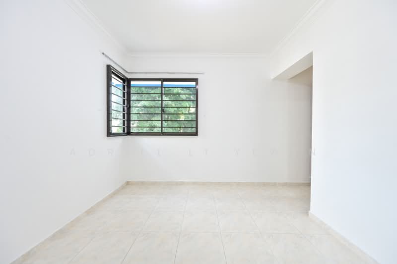105 Rivervale Walk, 105 Rivervale Walk, 3 Bedrooms, 1,098 sqft, HDB Flat For Sale, by Adriel Li Yewen, 500236435 - Master bedroom - PropertyGuru.com.sg