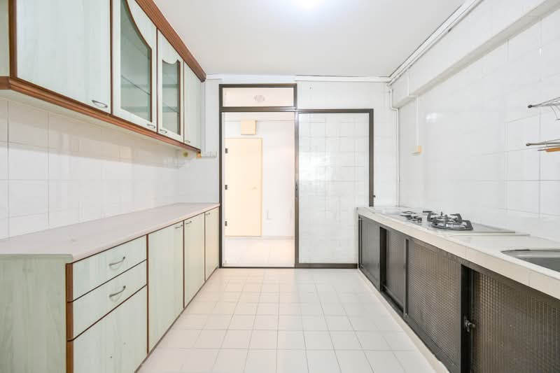 105 Rivervale Walk, 105 Rivervale Walk, 3 Bedrooms, 1,098 sqft, HDB Flat For Sale, by Adriel Li Yewen, 500236435 - Kitchen - PropertyGuru.com.sg
