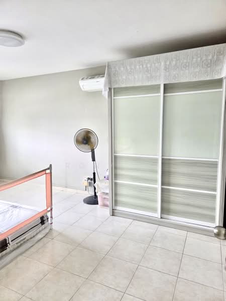 534 Woodlands Drive 14, 534 Woodlands Drive 14, 3 Bedrooms, 1,324 sqft, HDB Flat For Sale, by Rony Ng, 500236437 - Bedroom - PropertyGuru.com.sg