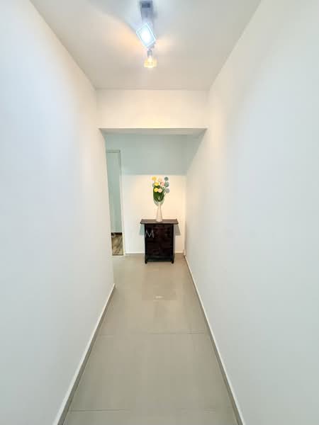 184 Edgefield Plains, 184 Edgefield Plains, 4 Bedrooms, 1,378 sqft, HDB Flat For Sale, by Zan Sim (沈瓒延), 500236440 - Corridor - PropertyGuru.com.sg