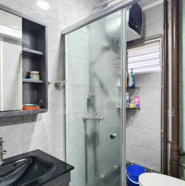 559 Jurong West Street 42, 559 Jurong West Street 42, 3 Bedrooms, 1,474 sqft, HDB Flat For Rent, by Jayden Toh, 500236448 - Bathroom - PropertyGuru.com.sg