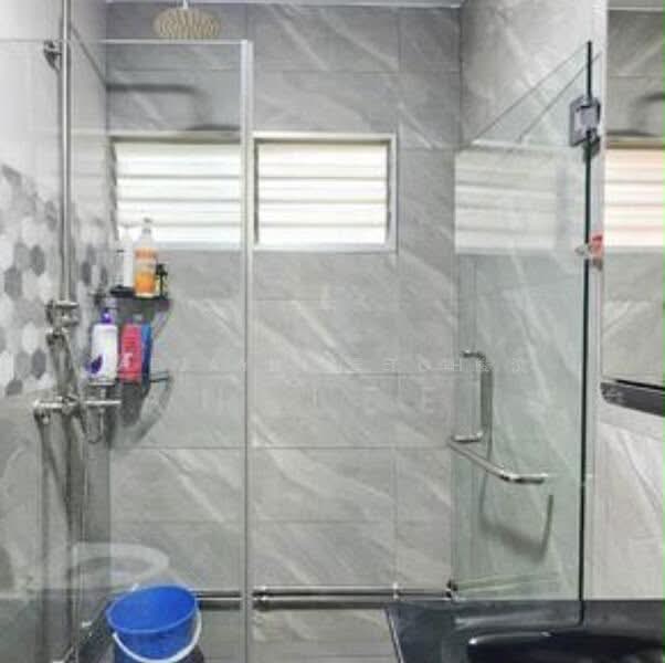 559 Jurong West Street 42, 559 Jurong West Street 42, 3 Bedrooms, 1,474 sqft, HDB Flat For Rent, by Jayden Toh, 500236448 - Bathroom - PropertyGuru.com.sg