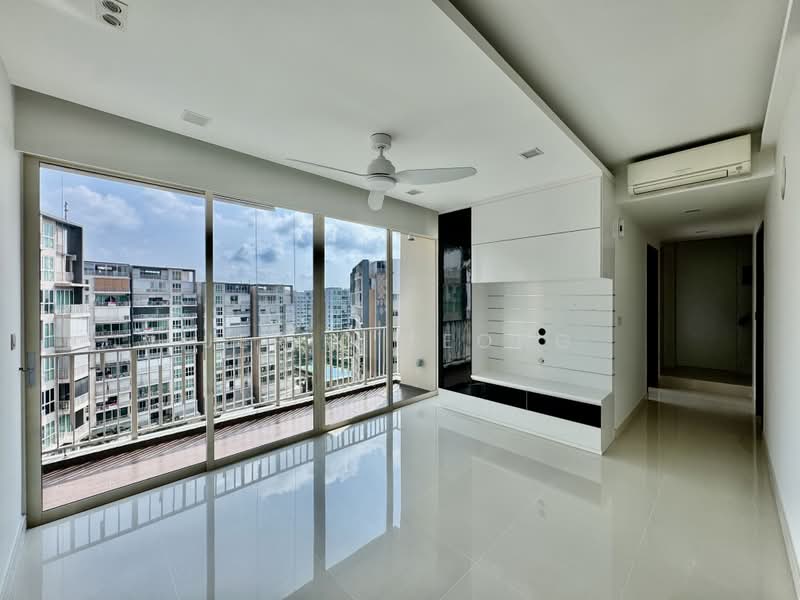 Watercolours, 25 Pasir Ris Link, 2 Bedrooms, 900 sqft, Condominium For Rent, by Jeric Leong, 500236449 - Living Room - PropertyGuru.com.sg
