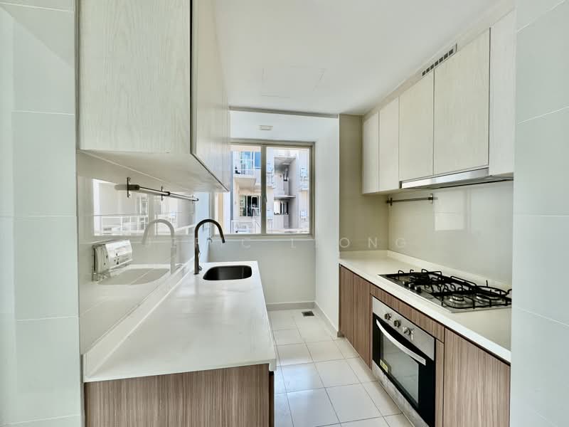 Watercolours, 25 Pasir Ris Link, 2 Bedrooms, 900 sqft, Condominium For Rent, by Jeric Leong, 500236449 - Kitchen - PropertyGuru.com.sg