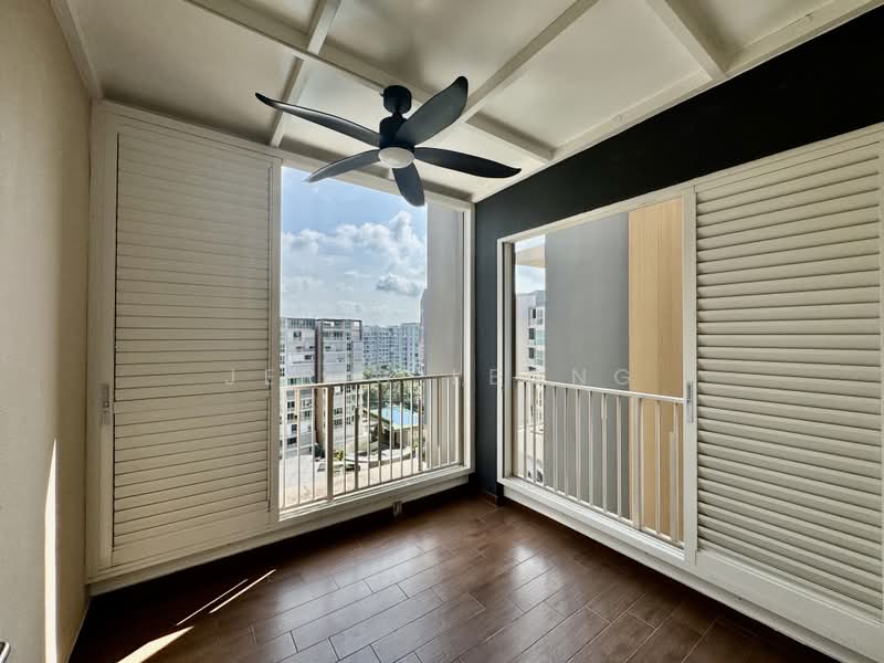 Watercolours, 25 Pasir Ris Link, 2 Bedrooms, 900 sqft, Condominium For Rent, by Jeric Leong, 500236449 - Balcony - PropertyGuru.com.sg