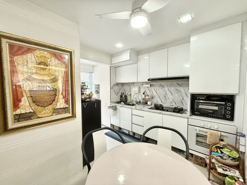 724 Pasir Ris Street 72, 724 Pasir Ris Street 72, 3 Bedrooms, 1,334 sqft, HDB Flat For Sale, by VIVIAN Chan, 500236456 - Kitchen - PropertyGuru.com.sg