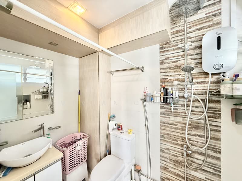 724 Pasir Ris Street 72, 724 Pasir Ris Street 72, 3 Bedrooms, 1,334 sqft, HDB Flat For Sale, by VIVIAN Chan, 500236456 - Bathroom - PropertyGuru.com.sg