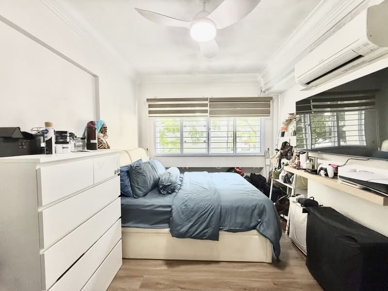 724 Pasir Ris Street 72, 724 Pasir Ris Street 72, 3 Bedrooms, 1,334 sqft, HDB Flat For Sale, by VIVIAN Chan, 500236456 - Bedroom - PropertyGuru.com.sg