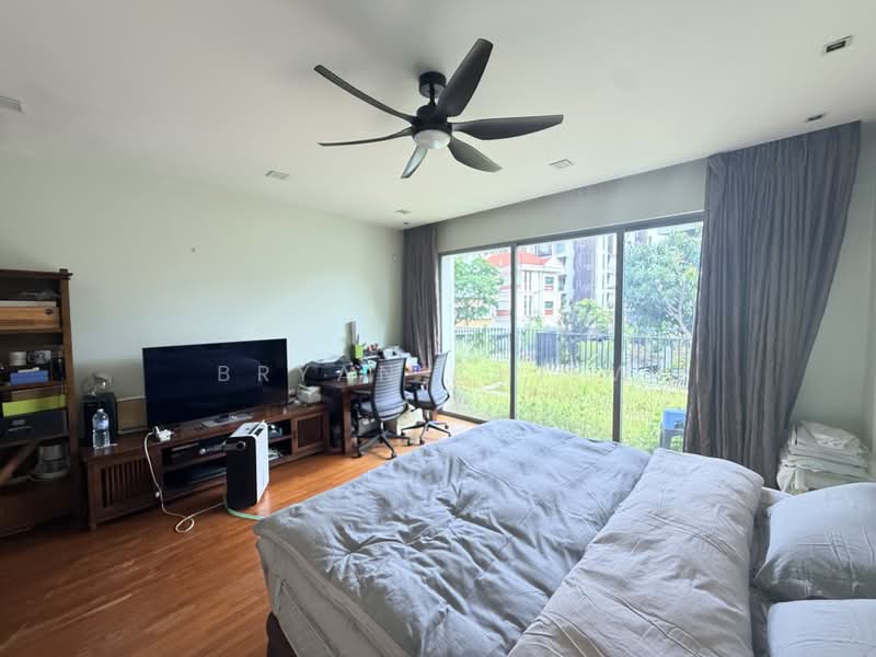 Carlisle Road Inter Terrace With Huge Land Size, Carlisle Road / Cambridge Road / Hertford Road, 7 Bedrooms, 6,940 sqft, Terraced House For Sale, by Bryan Chiew, 500236461 - Bedroom - PropertyGuru.com.sg