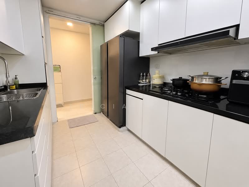 Parc Mondrian, 21 Woodleigh Close, 3 Bedrooms, 1,206 sqft, Condominium For Sale, by Tricia Low, 500236469 - Kitchen - PropertyGuru.com.sg
