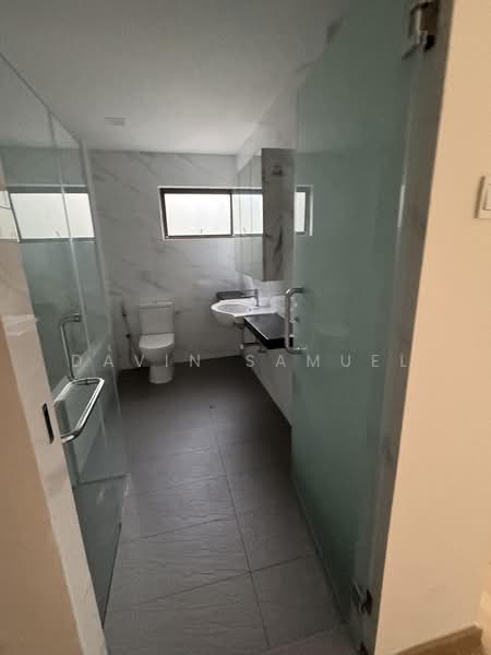 Kheam hock, , 2 Bedrooms, 1,200 sqft, Apartment For Rent, by Davin Samuel, 500236470 - Bathroom - PropertyGuru.com.sg