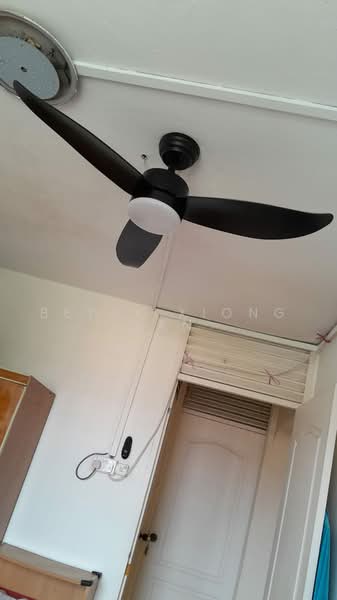 227 Tampines Street 23, 227 Tampines Street 23, Room Rental, 150 sqft, HDB Flat For Rent, by Betty Xiong Yan, 500236474 - Interior - PropertyGuru.com.sg