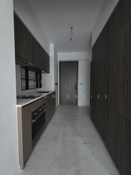 Sceneca Residence, Tanah Merah Kechil Link, 2 Bedrooms, 689 sqft, Condominium For Sale, by IRWAN SAFIEE, 500236478 - Kitchen - PropertyGuru.com.sg