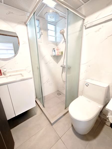 618A Tampines Street 61, 618A Tampines Street 61, 3 Bedrooms, 1,216 sqft, HDB Flat For Sale, by Sito Jian Xin 司徒健新, 500236487 - Bathroom - PropertyGuru.com.sg