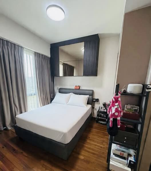 J Gateway, , 3 Bedrooms, 947 sqft, Condominium For Sale, by Cheryl Tan, 500236498 - Bedroom - PropertyGuru.com.sg