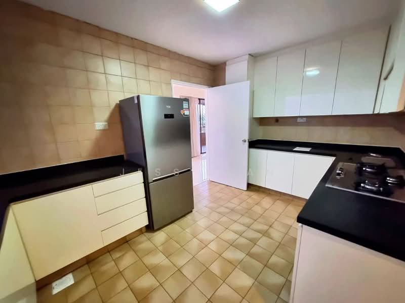 The Cairnhill, 4 Cairnhill Rise, 4 Bedrooms, 2,788 sqft, Condominium For Rent, by Jess Chan, 500236499 - Kitchen - PropertyGuru.com.sg