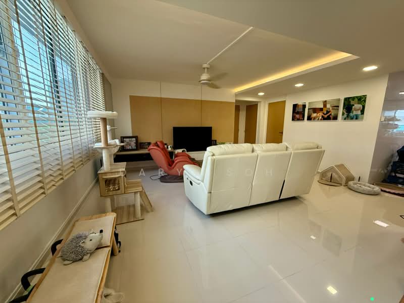 159 Bedok South Avenue 3, 159 Bedok South Avenue 3, 3 Bedrooms, 1,130 sqft, HDB Flat For Sale, by Daryl Soh, 500236503 - Living Room - PropertyGuru.com.sg