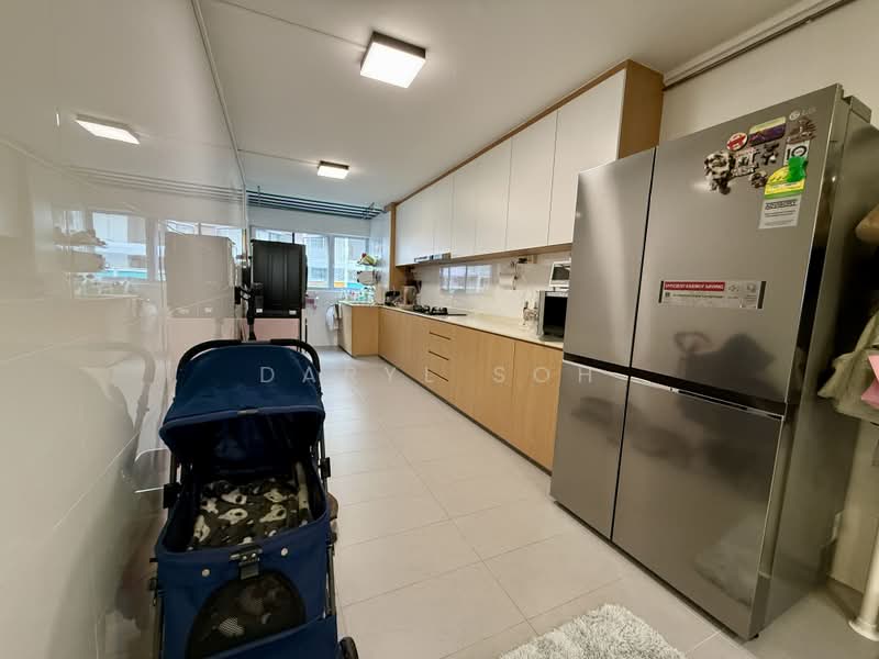 159 Bedok South Avenue 3, 159 Bedok South Avenue 3, 3 Bedrooms, 1,130 sqft, HDB Flat For Sale, by Daryl Soh, 500236503 - Kitchen - PropertyGuru.com.sg