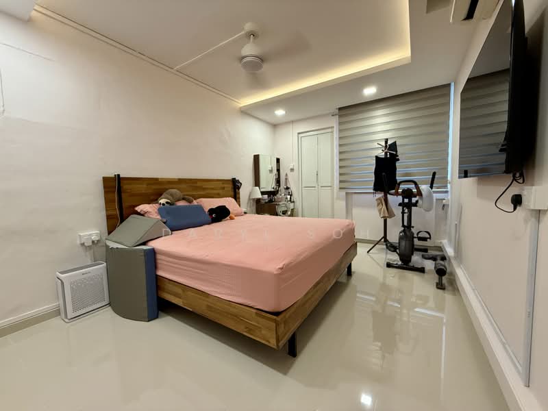 159 Bedok South Avenue 3, 159 Bedok South Avenue 3, 3 Bedrooms, 1,130 sqft, HDB Flat For Sale, by Daryl Soh, 500236503 - Master Bedroom - PropertyGuru.com.sg