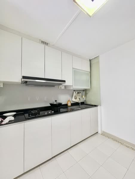 326 Yishun Ring Road, 326 Yishun Ring Road, 4 Bedrooms, 1,572 sqft, HDB Flat For Sale, by Evelyn Tan, 500236505 - Kitchen - PropertyGuru.com.sg