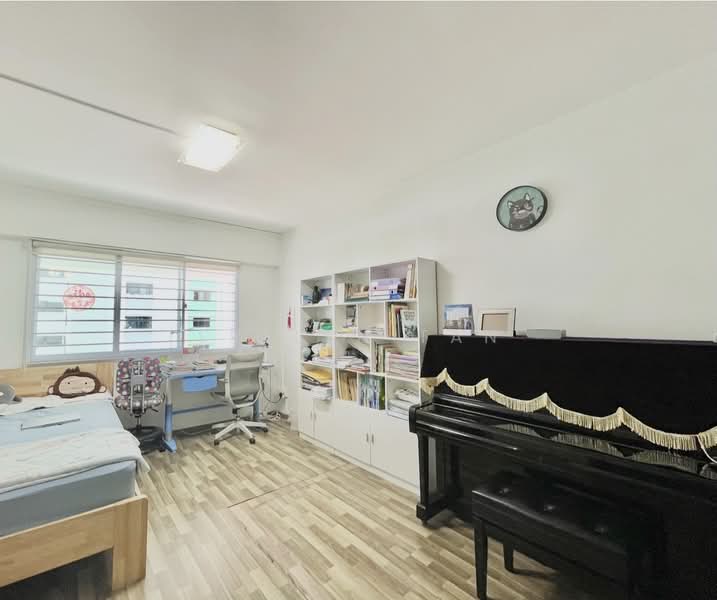 326 Yishun Ring Road, 326 Yishun Ring Road, 4 Bedrooms, 1,572 sqft, HDB Flat For Sale, by Evelyn Tan, 500236505 - Bedroom - PropertyGuru.com.sg