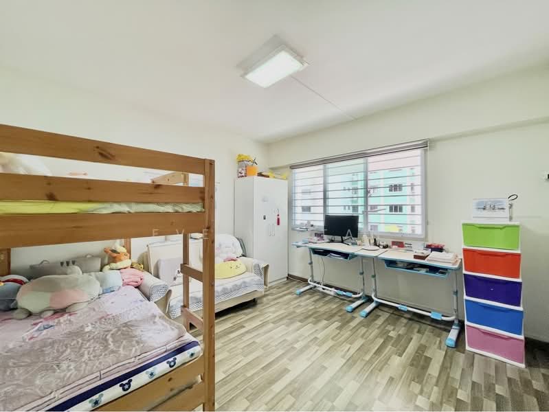 326 Yishun Ring Road, 326 Yishun Ring Road, 4 Bedrooms, 1,572 sqft, HDB Flat For Sale, by Evelyn Tan, 500236505 - Bedroom - PropertyGuru.com.sg
