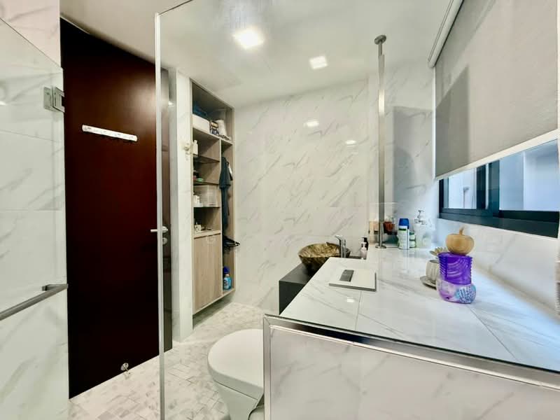 Terrene at Bukit Timah, 115 Jalan Jurong Kechil, 2 Bedrooms, 1,324 sqft, Condominium For Sale, by Gina K, 500236513 - Bathroom - PropertyGuru.com.sg