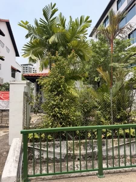 Rare 4,242 sqft Freehold Detached Land Prime D11, , 4 Bedrooms, 1,700 sqft, Detached House For Sale, by Casey Teh, 500236519 - Exterior - PropertyGuru.com.sg