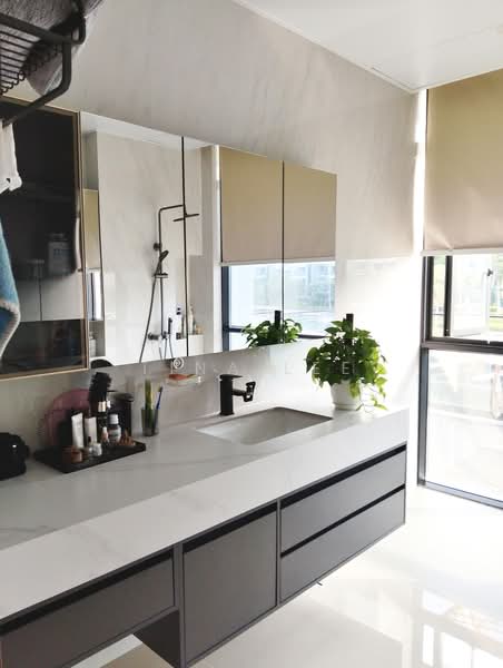 Sentosa Cove Treasure Island, Treasure Island, 6 Bedrooms, 14,000 sqft, Detached House For Sale, by Tina Lee, 500236520 - Bathroom - PropertyGuru.com.sg