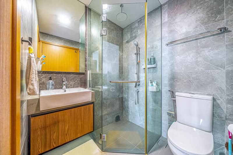 Sea Pavilion Residences, 494 Upper East Coast Road, 1 Bedroom, 452 sqft, Condominium For Rent, by Isaac Tan, 500236522 - Bathroom - PropertyGuru.com.sg