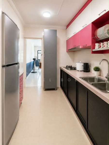 372 Hougang Street 31, 372 Hougang Street 31, 3 Bedrooms, 1,324 sqft, HDB Flat For Sale, by Hazel Boey, 500236530 - Kitchen - PropertyGuru.com.sg