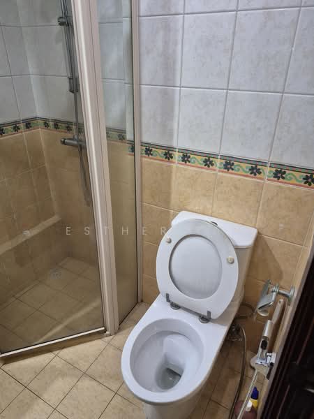 Sunhaven, 781 Upper Changi Road East, Room Rental, 250 sqft, Condominium For Rent, by Esther Tan, 500236531 - Bathroom - PropertyGuru.com.sg