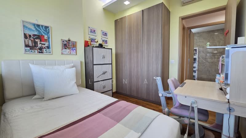 Caspian, 56 Lakeside Drive, 3 Bedrooms, 1,453 sqft, Condominium For Sale, by Wilson Ang, 500236538 - Bedroom - PropertyGuru.com.sg