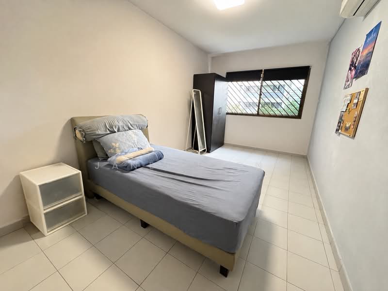 472 Pasir Ris Drive 6, 472 Pasir Ris Drive 6, 3 Bedrooms, 1,313 sqft, HDB Flat For Sale, by Janet Chong, 500236539 - Bedroom - PropertyGuru.com.sg