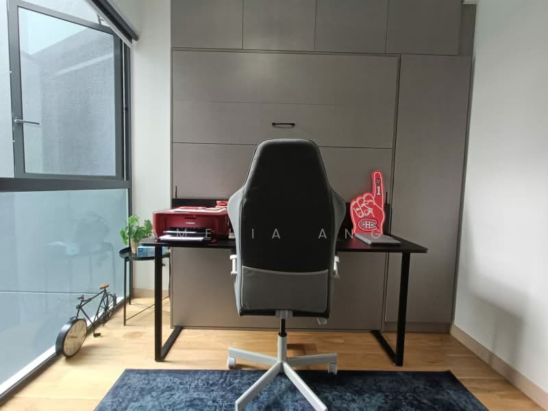 Hedges Park Condominium, 83 Flora Drive, 2 Bedrooms, 796 sqft, Condominium For Sale, by Amelia Ang, 500236543 - Study - PropertyGuru.com.sg