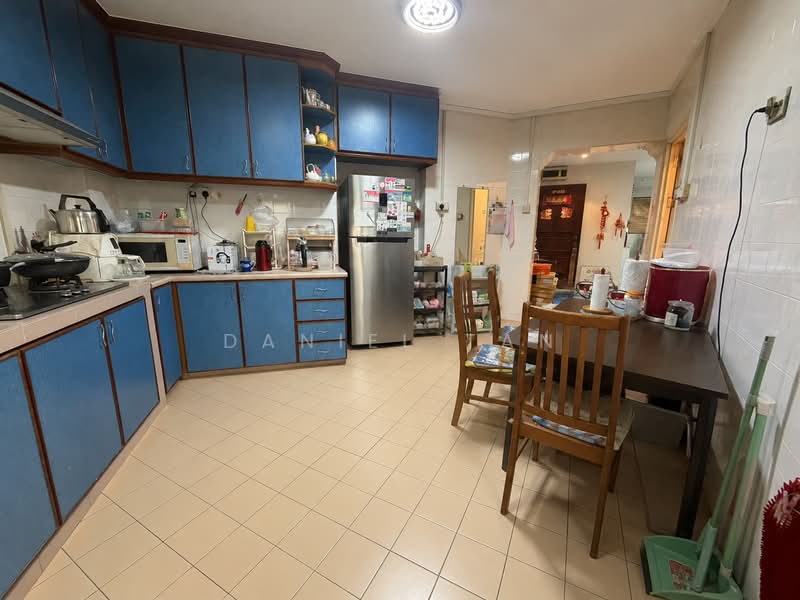 188D Rivervale Drive, 188D Rivervale Drive, Hougang / Punggol / Sengkang, 3 Bedrooms, 1,238 sqft, HDB Flat For Sale, by Daniel Tan, 500236544 - Kitchen - PropertyGuru.com.sg