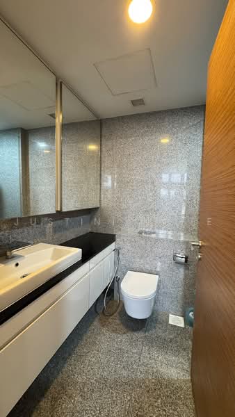 Seahill, 119 West Coast Crescent, 1 Bedroom, 549 sqft, Condominium For Sale, by Justinian Lee, 500236557 - Bathroom - PropertyGuru.com.sg