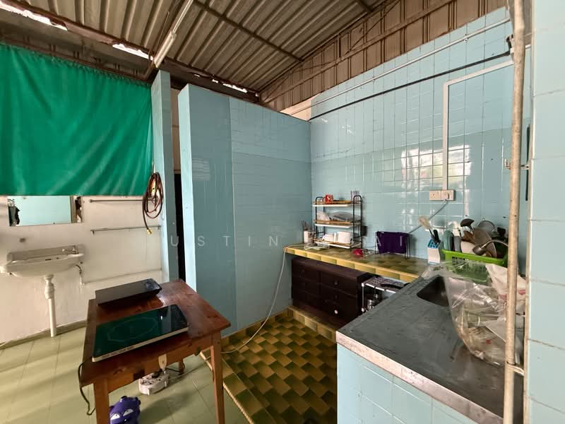Kim Lin Park, , 4 Bedrooms, 2,000 sqft, Semi-Detached House For Sale, by Justin Ngai, 500236561 - Kitchen - PropertyGuru.com.sg