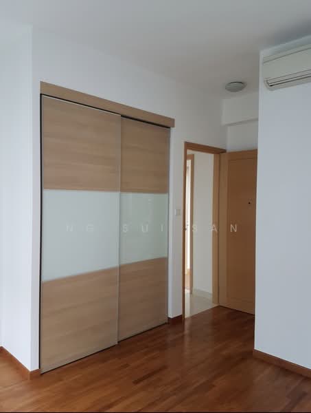 The Infiniti, 39A West Coast Park, 3 Bedrooms, 1,249 sqft, Condominium For Rent, by Ng Sui San, 500236565 - Master bedroom - PropertyGuru.com.sg