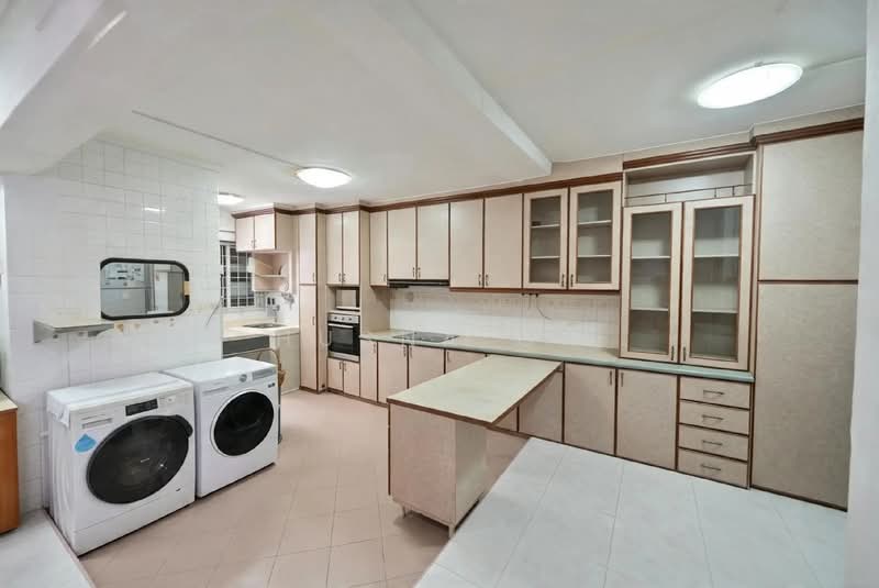556 Jurong West Street 42, 556 Jurong West Street 42, 3 Bedrooms, 1,593 sqft, HDB Flat For Sale, by Husna Gh, 500236566 - PropertyGuru.com.sg