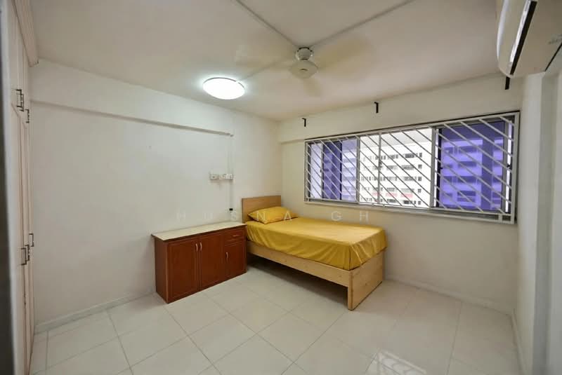 556 Jurong West Street 42, 556 Jurong West Street 42, 3 Bedrooms, 1,593 sqft, HDB Flat For Sale, by Husna Gh, 500236566 - PropertyGuru.com.sg