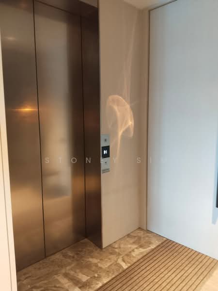 Cuscaden Reserve, 8 Cuscaden Road, 2 Bedrooms, 936 sqft, Condominium For Rent, by Stoney Sim, 500236573 - Corridor - PropertyGuru.com.sg